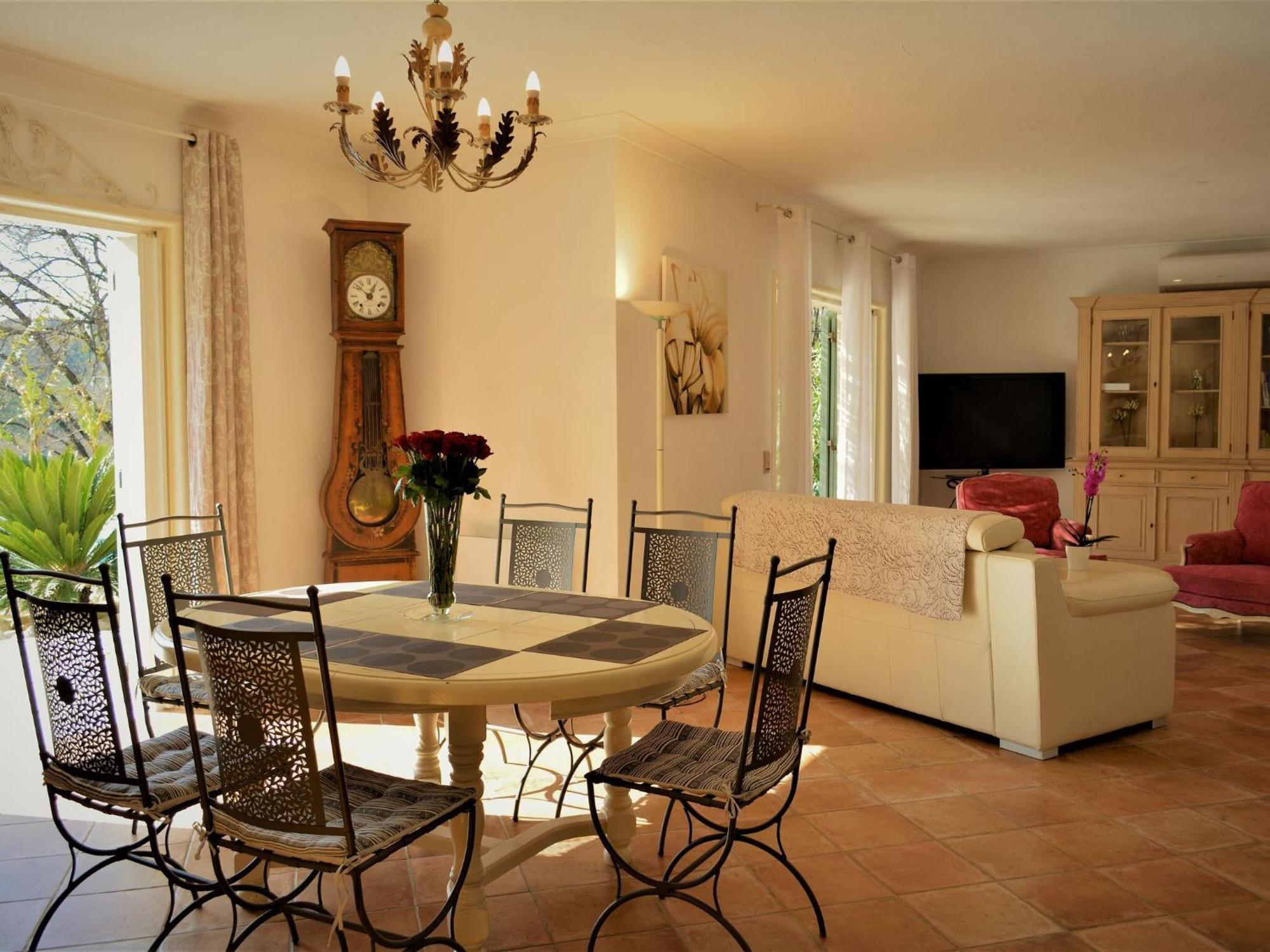 Peaceful Villa In Saint Paul De Vence With Pool Esterno foto