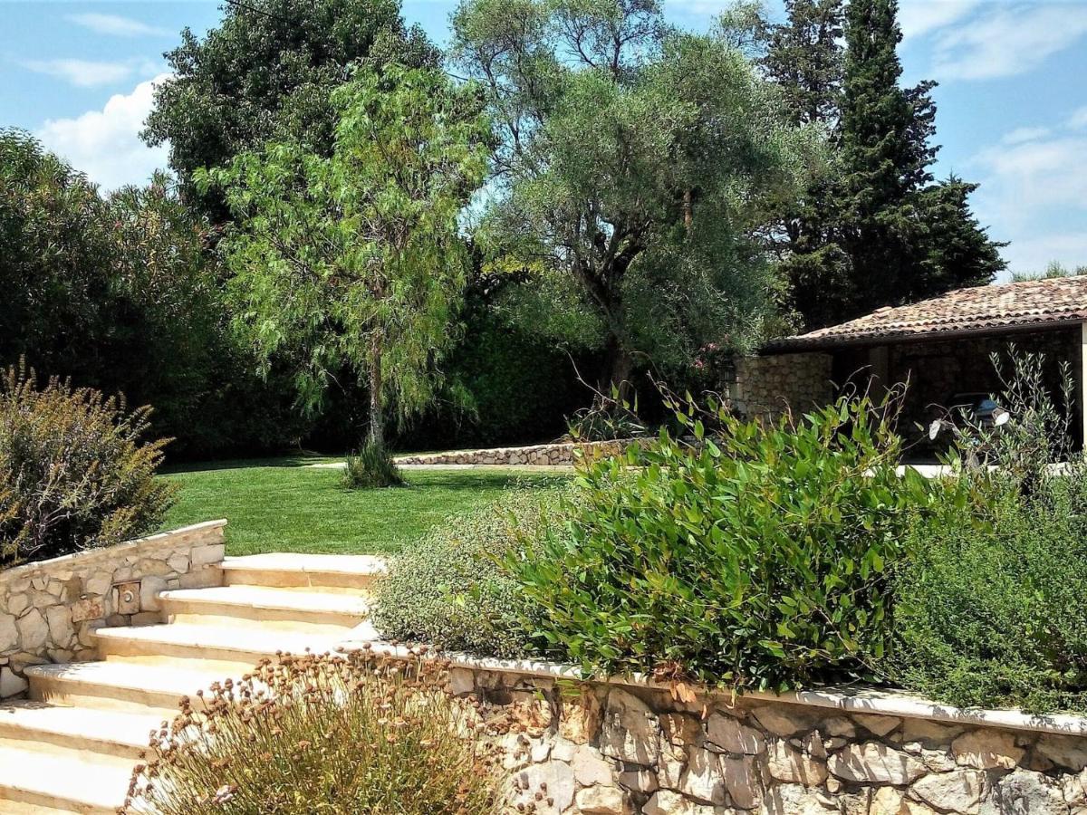 Peaceful Villa In Saint Paul De Vence With Pool Esterno foto